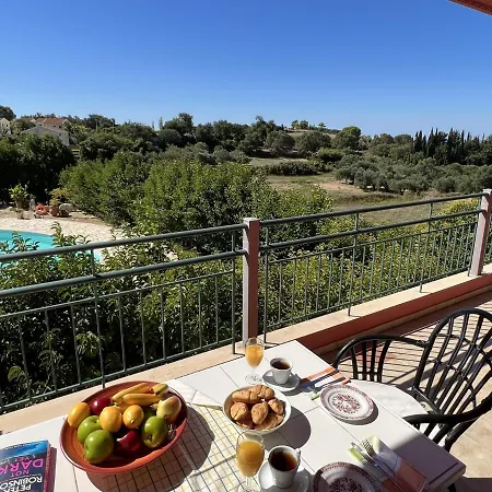 فيلة Emiliata سبارتيا